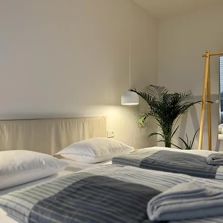 Foxbox Apartment *